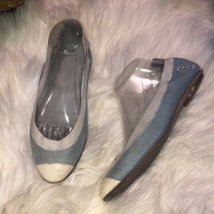 Authentic Chanel flats 🥿